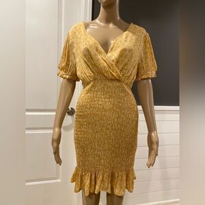 NWOT Lumiere Floral Smocked Mini Dress Size Large